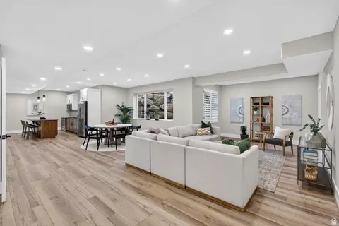 Living - 3532 S Mapleton Estates Dr, Mapleton, UT 84664 photo 5 of 8