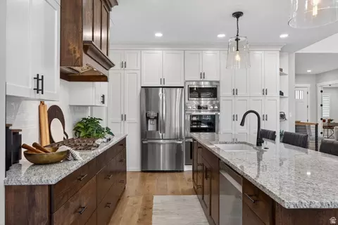 Kitchen - 3532 S Mapleton Estates Dr, Mapleton, UT 84664 photo 3 of 11