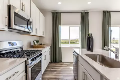 Kitchen - 2047 E Swallow Dr #4067, Eagle Mountain, UT 84005 photo 1 of 1