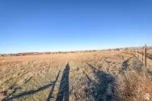 Undisclosed, Enoch, UT 84721 photo 2