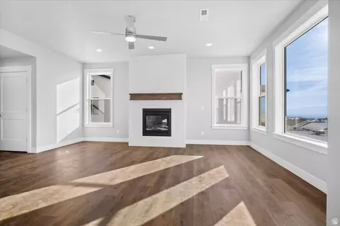Living - 577 S 1140 E #1202, Smithfield, UT 84335 photo 4 of 4