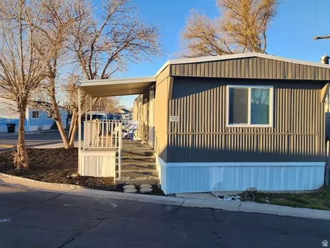 4234 W 3450 S #219, West Valley City, UT 84120