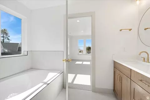 Bath - 295 E 2050 S #1, Bountiful, UT 84010 photo 5 of 9