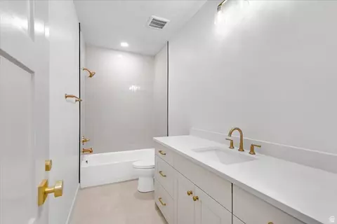 Bath - 295 E 2050 S #1, Bountiful, UT 84010 photo 8 of 10
