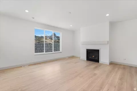 Living - 295 E 2050 S #1, Bountiful, UT 84010 photo 4 of 7
