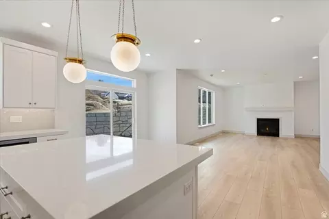 Living - 295 E 2050 S #1, Bountiful, UT 84010 photo 7 of 7