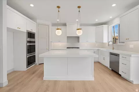 Kitchen - 295 E 2050 S #1, Bountiful, UT 84010 photo 1 of 9