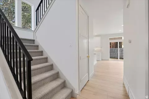 Entry Way - 295 E 2050 S #1, Bountiful, UT 84010 photo 3 of 11
