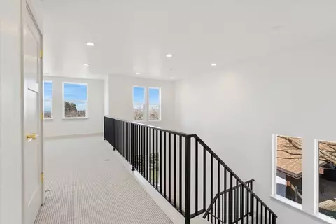 Entry Way - 295 E 2050 S #1, Bountiful, UT 84010 photo 5 of 11