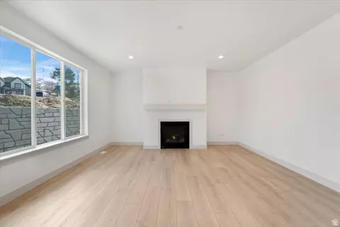 Living - 295 E 2050 S #1, Bountiful, UT 84010 photo 3 of 7