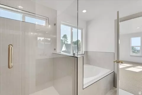 Bath - 295 E 2050 S #1, Bountiful, UT 84010 photo 5 of 10
