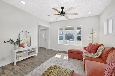 902 27th St, Ogden, UT 84403
