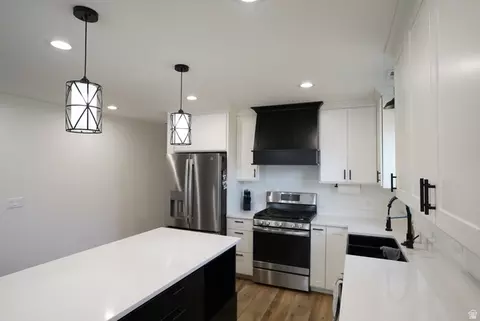 Kitchen - 35 E 500 S, Mount Pleasant, UT 84647 photo 2 of 7