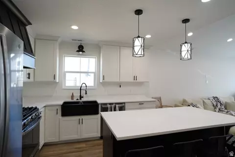 Kitchen - 35 E 500 S, Mount Pleasant, UT 84647 photo 5 of 7