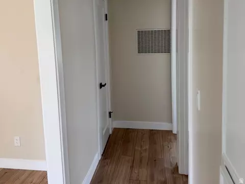 Entry Way - 874 E Gregson Ave, Millcreek, UT 84106 photo 3 of 3