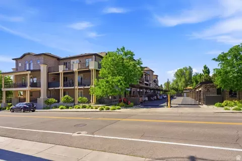 2369 E Murray Holladay Rd #A202, Holladay, UT 84117