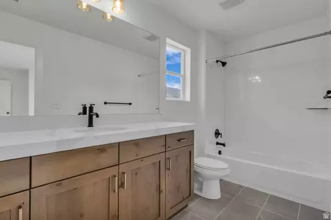 Bath - 2838 E Dreyden Ln #121, Eagle Mountain, UT 84005 photo 4 of 5