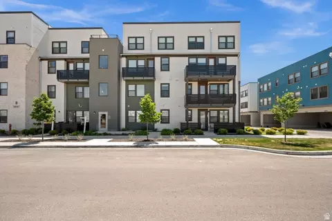 5227 W Reventon Dr #B201, South Jordan, UT 84009