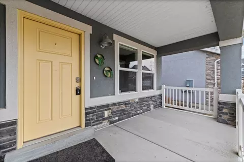 Exterior - 943 S 2150 W, Orem, UT 84058 photo 3 of 6