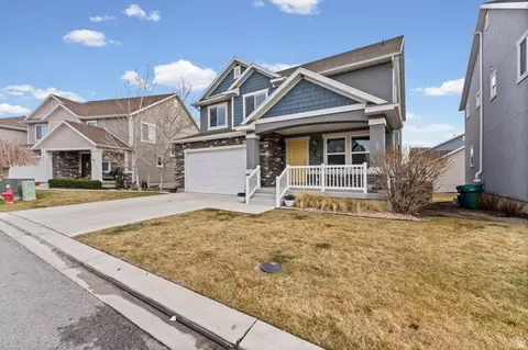 Exterior - 943 S 2150 W, Orem, UT 84058 photo 5 of 6