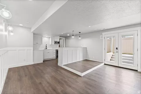 Living - 943 S 2150 W, Orem, UT 84058 photo 5 of 8