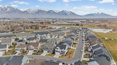 View/Area - 943 S 2150 W, Orem, UT 84058 photo 2 of 6