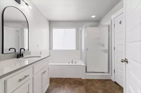 Bath - 943 S 2150 W, Orem, UT 84058 photo 3 of 5