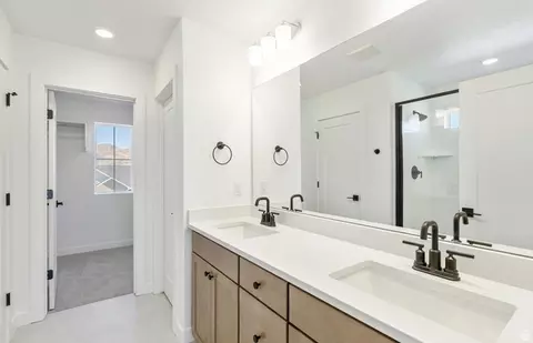 Bath - 4948 N Topaz Dr, Eagle Mountain, UT 84005 photo 2 of 2