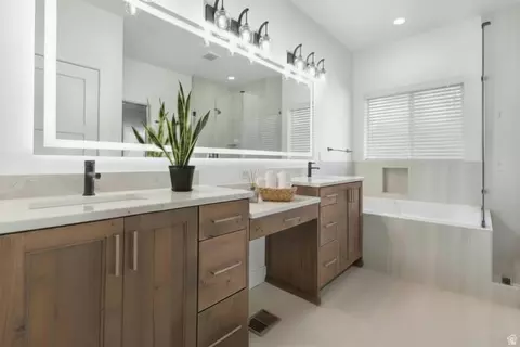 Bath - 638 E Mountain Rd N, North Ogden, UT 84414 photo 3 of 5