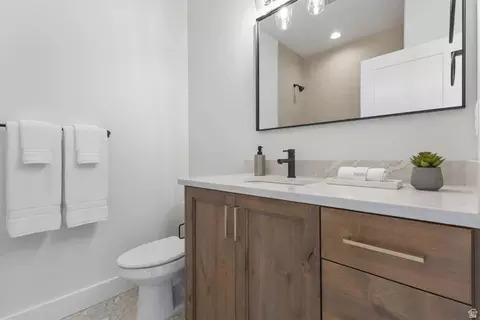 Bath - 638 E Mountain Rd N, North Ogden, UT 84414 photo 5 of 5