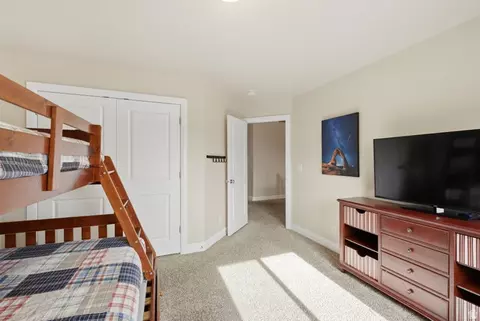Bedroom - 4269 E Razor Dr, Washington, UT 84780 photo 5 of 10