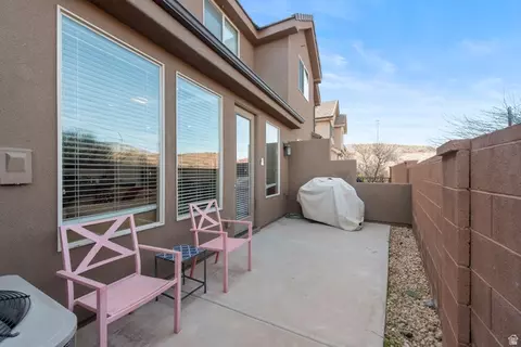 Exterior - 4269 E Razor Dr, Washington, UT 84780 photo 1 of 4