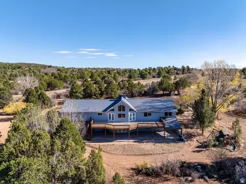 6 S North Fork Rd, Orderville, UT 84758