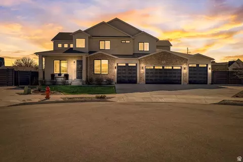 10676 S Urban Ridge Cv W, South Jordan, UT 84095