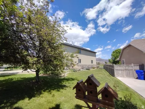 Exterior - 3315 E Appaloosa Way, Eagle Mountain, UT 84005 photo 7 of 11