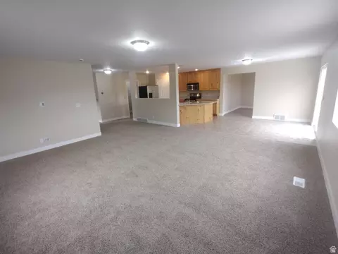Living - 3315 E Appaloosa Way, Eagle Mountain, UT 84005 photo 1 of 5