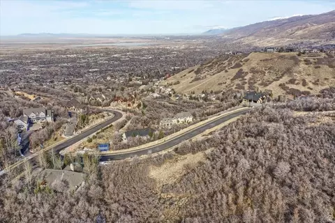4031 Mountain Oaks Dr #308, Bountiful, UT 84010 photo 18