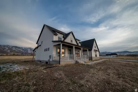 2288 N Lincoln Ln #A/B, Lake Point, UT 84074