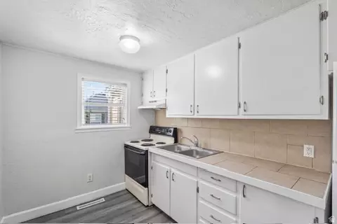 51 S 400 E, Clearfield, UT 84015 photo 4