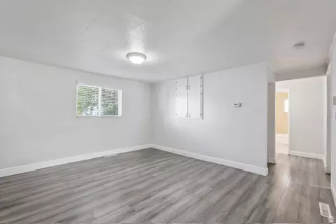51 S 400 E, Clearfield, UT 84015 photo 3
