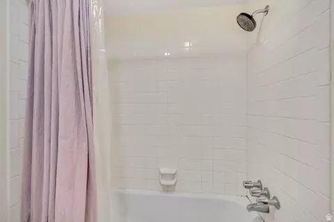Bath - 875 E Arrowhead Ln S # 46, Murray, UT 84107 photo 2 of 2