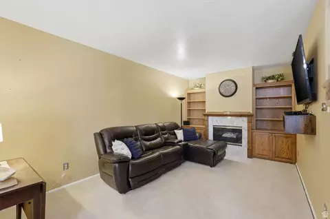 Living - 271 Brookfield Ln, Centerville, UT 84014 photo 1 of 2