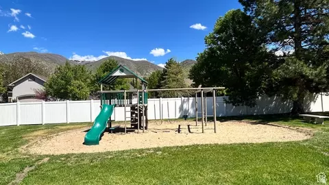 Exterior - 271 Brookfield Ln, Centerville, UT 84014 photo 3 of 3