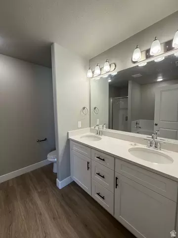 Bath - 2339 E Sego Lily Dr #492, Eagle Mountain, UT 84005 photo 2 of 3