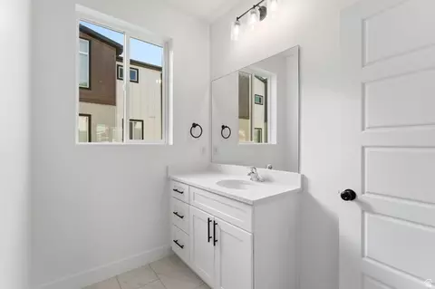 Bath - 138 E Chambord Ct S, Sandy, UT 84070 photo 1 of 5