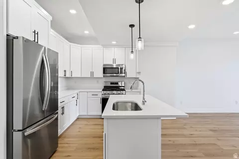 Kitchen - 138 E Chambord Ct S, Sandy, UT 84070 photo 1 of 5