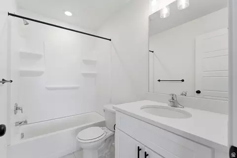 Bath - 138 E Chambord Ct S, Sandy, UT 84070 photo 2 of 5