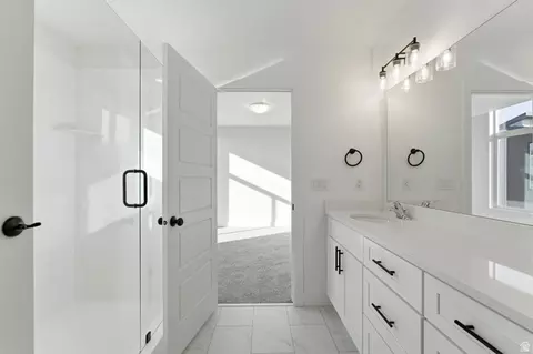 Bath - 138 E Chambord Ct S, Sandy, UT 84070 photo 5 of 5
