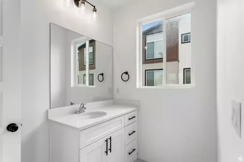 Bath - 144 E Chambord Ct S, Sandy, UT 84070 photo 1 of 4