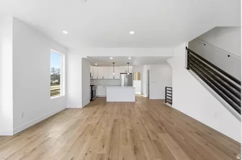 Living - 144 E Chambord Ct S, Sandy, UT 84070 photo 8 of 9